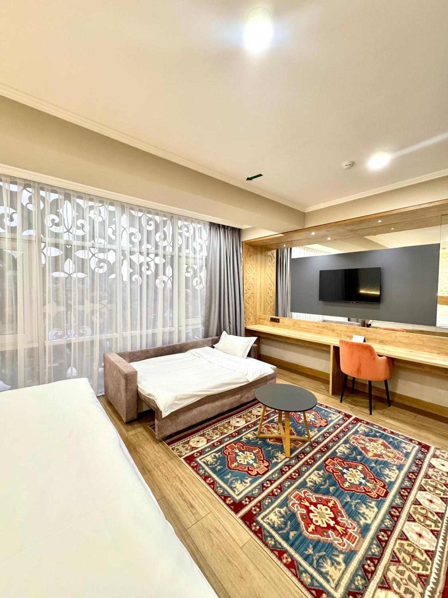 Dami Almaty Hotel Exterior photo